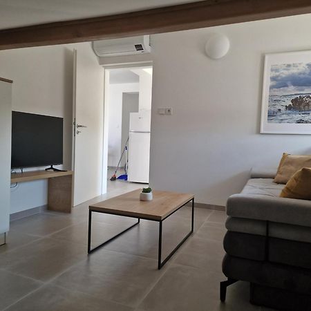 Apartmani Devcic Palit Dış mekan fotoğraf